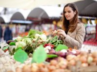 How to Give Back to Your Community in the Summer